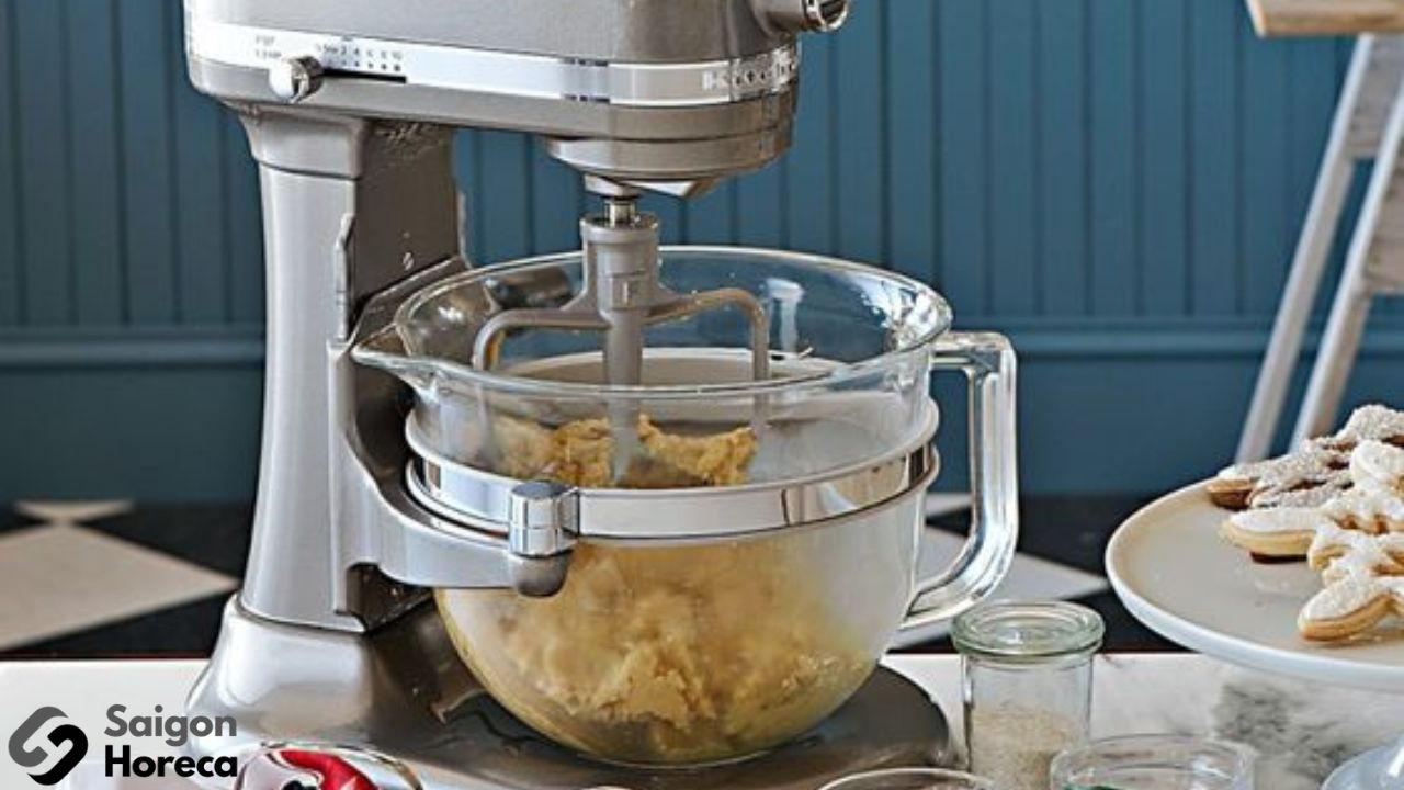 Advantages of Industrial Dough Mixers Image