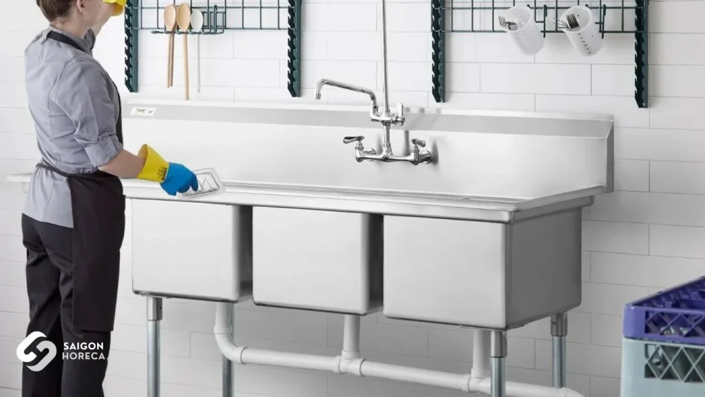 Industrial Stainless Steel Sink: Benefits of Pedestal Sink and the Right Choice for Your Kitchen!