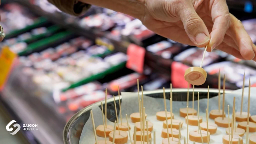 食品サンプリングとは何ですか?レストラン内でのサンプル保管の流れ