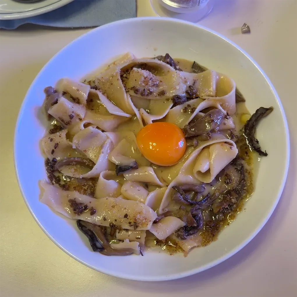Mì Pappardelle nấm lòng đỏ trứng thủ công tại Moa Moa Pasta Club