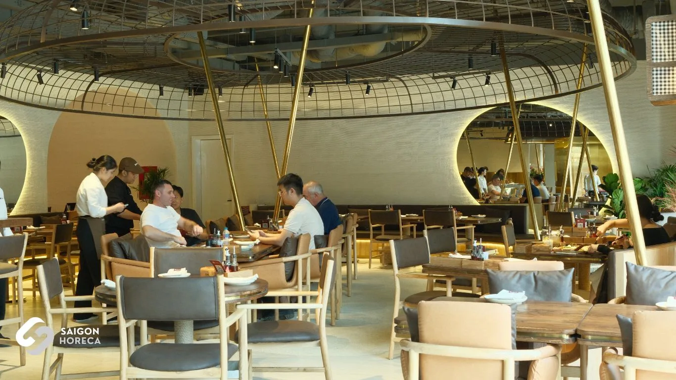 Hệ trần cong nghệ thuật tại The Cheezy Time